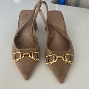 Zara Women's Tan Slingback Shoes with Gold Accents